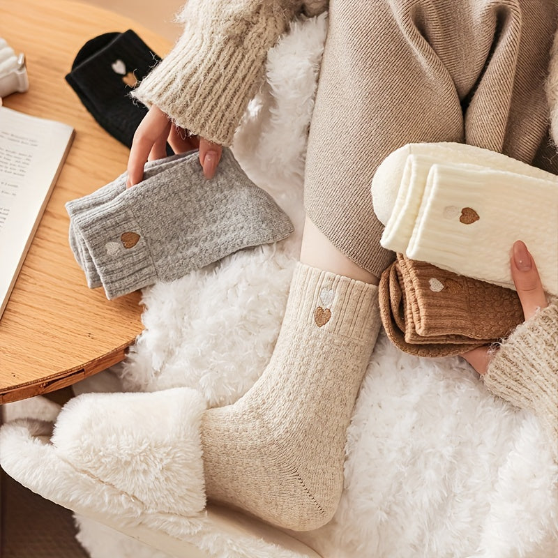 5 Pairs of Winter Thickened Heart Socks, Women's Autumn and Winter Thick Towel Socks, White Warm Mid-Calf Socks, Simple Versatile Mid-Calf Socks