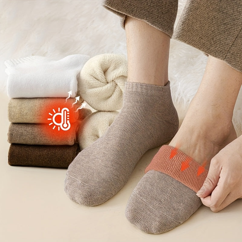 8 Pairs of Autumn\u002FWinter Short Novelty Solid Color Warm Sweat-Absorbent Simple -Lined Soft Comfortable Unisex Ankle Socks